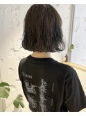 【三ツ井純】ゆるめとれかけパーマでミニボブ 透明感グレージュ