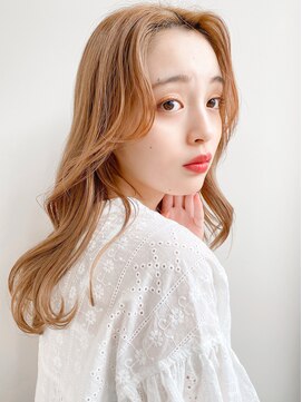 レア 表参道(L'ea) くびれヘアアプリコットオレンジ夏ヘアハイライトカラー韓国ヘア