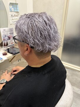 アストレアバイイーリス(ASTRAEA by Iris) メンズカット×ホワイトシルバー