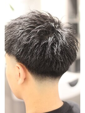 キングスマントーキョー 立川北口店(KINGSMAN TOKYO) アップバング / ツーブロック / スキンフェード 【立川】