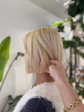 リル 茅ヶ崎(Liru:) 【ほのか】ホワイトブロンド