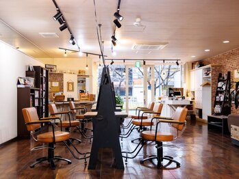 ココラ (Cocora)の写真/【松原＊布施駅】女性スタッフのみ在籍。気軽に話せるアットホームな空間であなたでけの理想のスタイルへ。