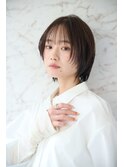 大人女性顔まわりレイヤーショートウルフ
