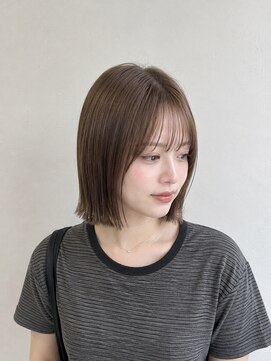 リア(Li'a by neolive) 切りっぱなしボブ＋ブラウンカラー