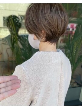 シェルハ(SHELHA) 丸みとスッキリとした大人ショート☆