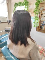 カラクリビショウ(Kara-Kuri Bisho)&nbsp;鎖骨下ヘアスタイル