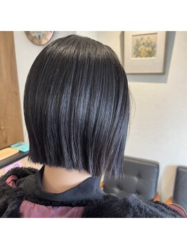 アルマヘアー(Alma hair by murasaki) ◎切りっぱなしのミニボブスタイル◎
