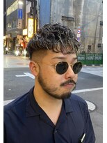 スペインカール　ホワイトメッシュ　ネイマール髪型
