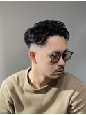 メリハリ刈り上げ　ビジネスマンフェード　メガネ男子
