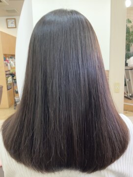 カットハウス はさみの部屋 ふんわりロブヘア