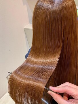 ジーナ 札幌大通(Zina) とぅるとぅるアプリコットベージュ