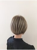 ボブショート×ダブルカラー