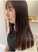 前髪パツン　艶髪ロング　シアーブラック