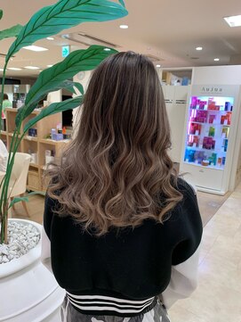 シャルムバイケンジ(Charm.by KENJE) バレイヤージュ/シャドウルーツ/ハイライト/デザインカラー/銀座