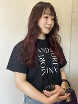 ヌークバイラヴェスト 四日市(neuk by lovest)&nbsp;〔mirisa〕うごきのあるロングスタイル　チェリーピンク