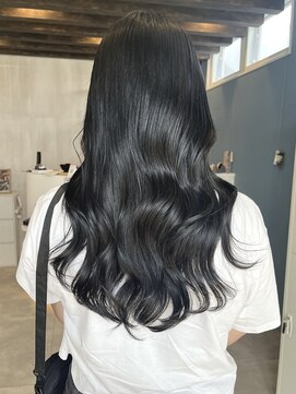 プラス ファースト ヘア(Plus 1st) 韓国ブラック×ブルーブラック×艶髪ウェーブ