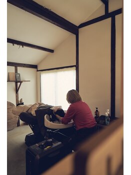 本と美容室 真鶴店の写真/お客様のファッションやライフスタイルに合わせて、乾かすだけでも形が綺麗にでるようなシルエットに◯