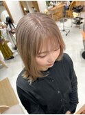 フォギーベージュ