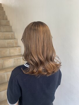 バズ(BUZZ) ブリーチなしでできる柔らかベージュ