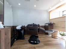 リー(Re:)の雰囲気(フルフラットのシャンプー台でヘッドスパをご体感ください。)