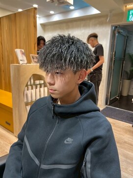 ルースト 原宿店(ROOST) ツイストスパイラル