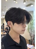 センターパートダウンパーマフェザーショートメンズパーマ