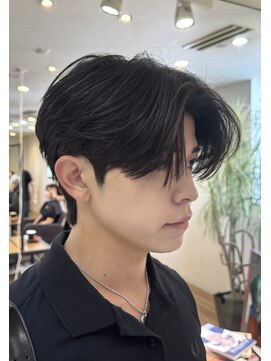 ノラキチジョウジ(NORA KICHIJOJI) センターパートダウンパーマフェザーショートメンズパーマ
