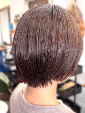 ハテナ(hatena) ラベンダーアッシュ×ショートスタイル