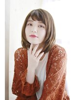 シャンティ 目白(SHANTi) 顔回りレイヤーの内巻きスタイル