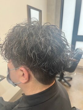エデン バイ トゥルークリエイション 新越谷(EDEN by True Creation) MEN’S HAIR/サーフカール/刈り上げセンターパート/新越谷