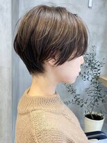 エリマ 調布(elima) ショートヘア顔周りレイヤーブリーチダブルカラーショートボブ