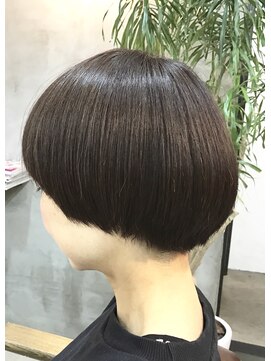 エトネ ヘアーサロン 仙台駅前(eTONe hair salon) お客様スタイル　キレイめマッシュ