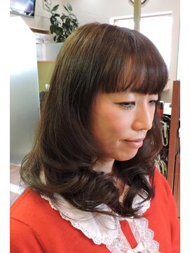 ユニサロンクボタ ロングウェーブヘアー