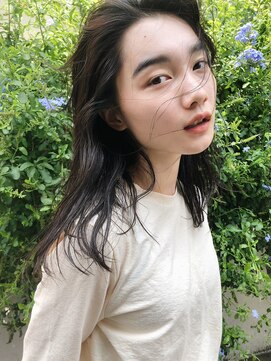 ルーム(Loom.) ニュアンスストレートかきあげロング【Loom./明治神宮前/原宿】