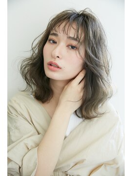 フィガロ アヴェダ(FIGARO AVEDA) グレイジュミディアム