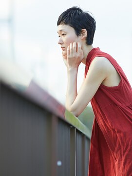 デュッカ(ducca) very short