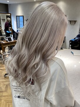 ロンド レア 天神大名店(Lond Le’a) バレイヤージュ/髪質改善/髪質改善トリートメント/グレージュ