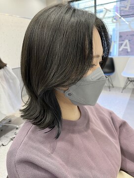 アデプト 北千住店(adept) 【adept北千住　エリスタイル】韓国くびれヘア×ブルーブラック