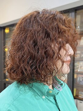 ナループロアオハナ(Nalu pu loa ohana) ボブパーマ/ハードパーマ/ボブ/オレンジブラウン/原宿/表参道