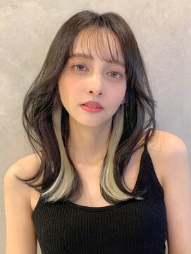 トルネード(TORNADO) 韓国ヘアで垢抜けるヨシンモリヘア シースルーバング くびれヘア