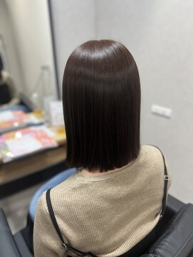 フィー 仙台店(fee) 前下がり切りっぱなしボブ