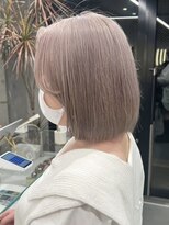 ソル ジングウマエ(SOL JINGUMAE)&nbsp;タッセルボブミルクティーベージュヘーゼルベージュレイヤーボブ