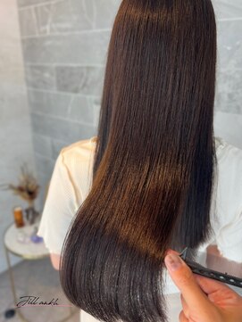 ジル アンク(Jill ankh) 《姫路 Jillankh》アッシュベージュ 髪質改善 赤み消しカラー