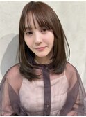 レイヤーカット　ミディアムレイヤー　顔まわりレイヤー