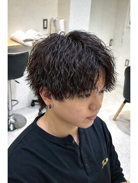 アイトーキョープラスシー 横浜(AI TOKYO+Sea) 横浜/ルーズショート/フェザーパーマ/センターパート