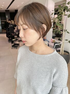 ステアケース ギンザセブン(stair:case ginza7) 大人ナチュラル耳かけ丸みショートボブ
