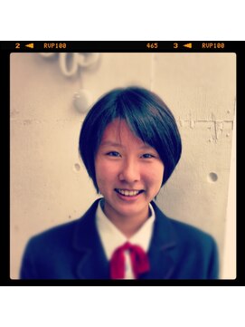 カットインソーレ 光町店(Cut Inn Sole) スポーティーショートボブ