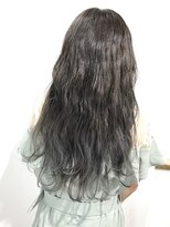 フォーク(FOLK)&nbsp;恵比寿_外国人風グラデーション パールグレー