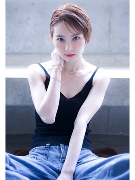 エイミー(Aimee) Aimee 町田 かきあげショート×ミルクブラウン