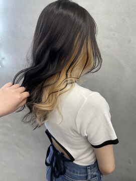 ファイブバイジエクト 堀江(FIVE by The Ect) インナーカラー　抜きっぱなしブロンド　抜きっぱなしカラー